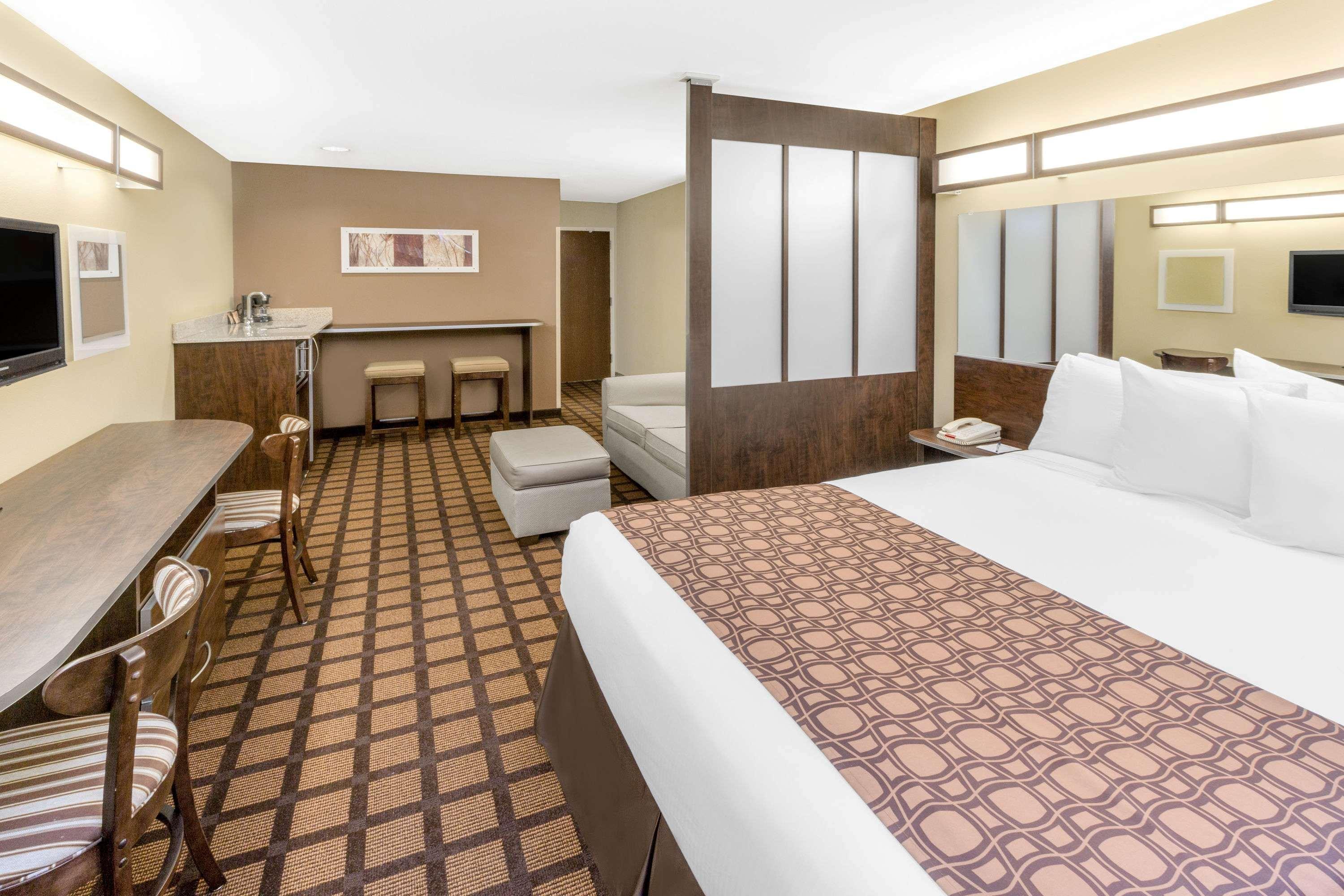 Microtel Inn & Suites By Wyndham Ozark Esterno foto