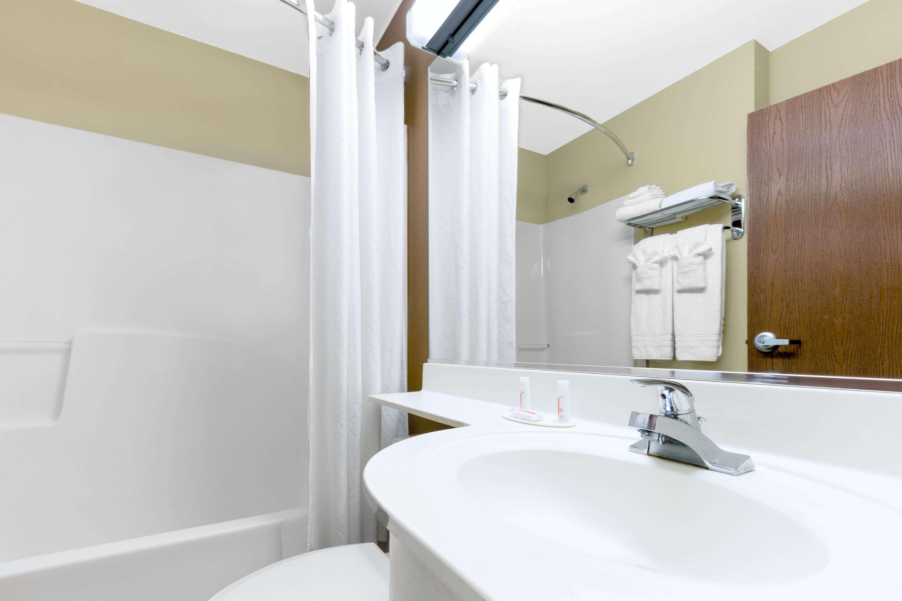 Microtel Inn & Suites By Wyndham Ozark Esterno foto
